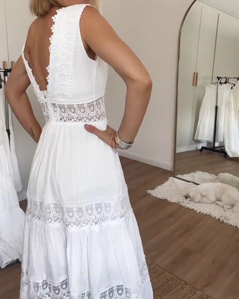 Aurélie™ | Robe Élégante en Dentelle avec Décolleté en V