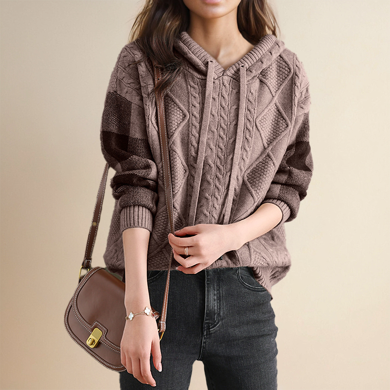 Emily | Pull à capuche en tricot torsadé