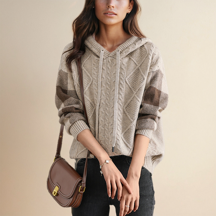 Emily | Pull à capuche en tricot torsadé
